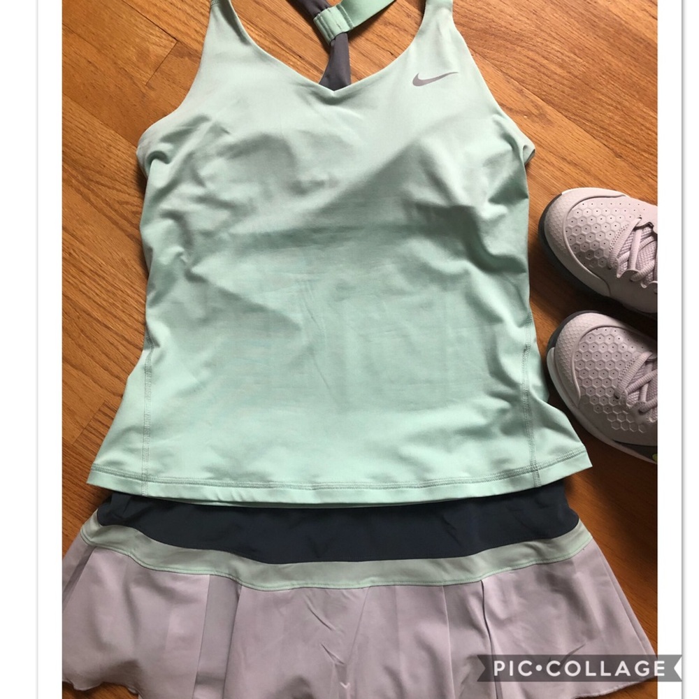 Nike Dri-fit fitted Tank